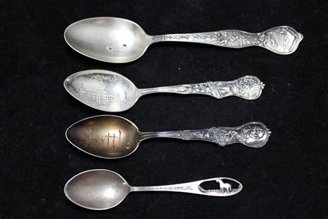 Average weight of sterling spoon .